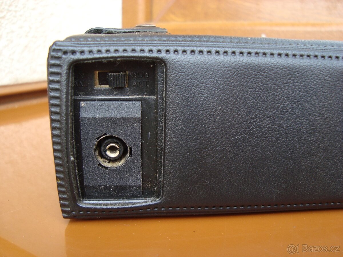 Retro Auto TV s rádiem - 6