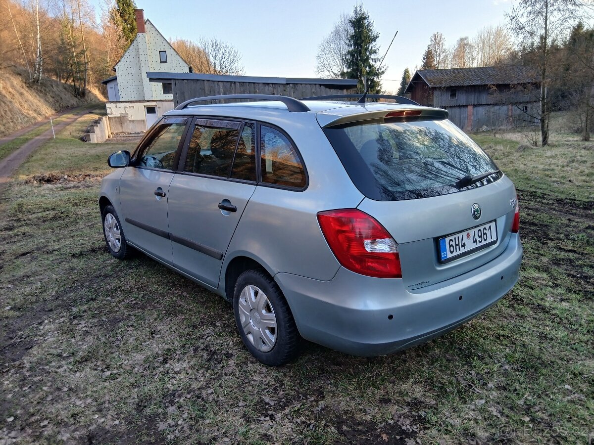 Škoda Fabia 2 - 6