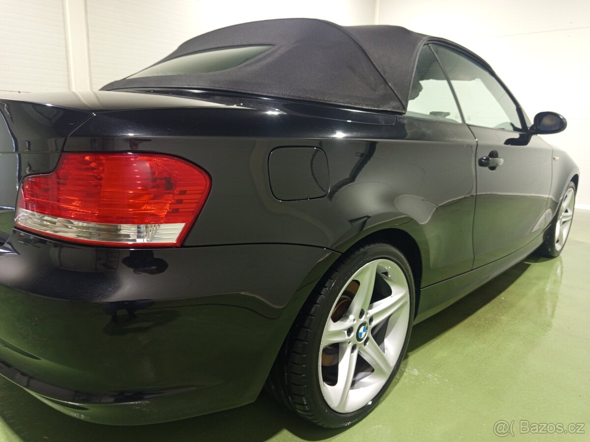 BMW 118i Cabrio E88 TOP STAV - 6