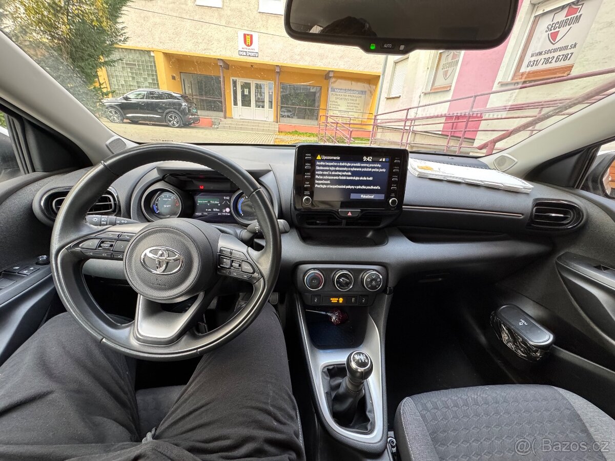 Toyota Yaris 1.5. 92 kW, man.pr. 04/2022 25 000 km - 6