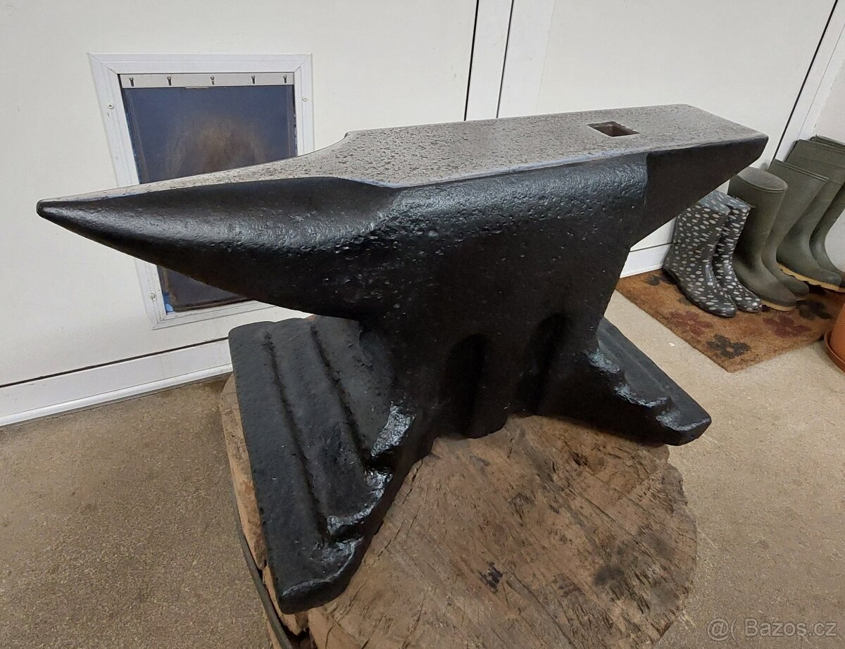 Kovadlina ŠKODA 52kg - 6