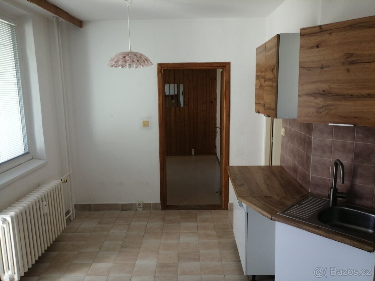 Prodej 3+1 Bystrc, ul. Kuršova, 75 m2, lodžie, šatna - 6