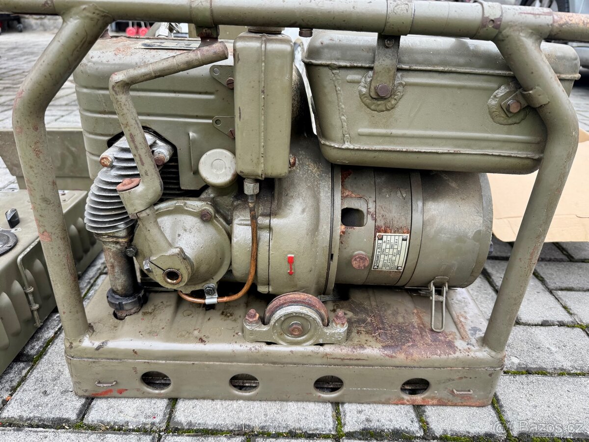 Vojenská elektrocentrála NS600 + náhradní díly - 6