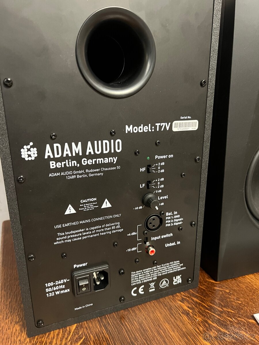 Studiové monitory ADAM Audio T7V (2 ks)+zvuk.karta Focusrite - 6