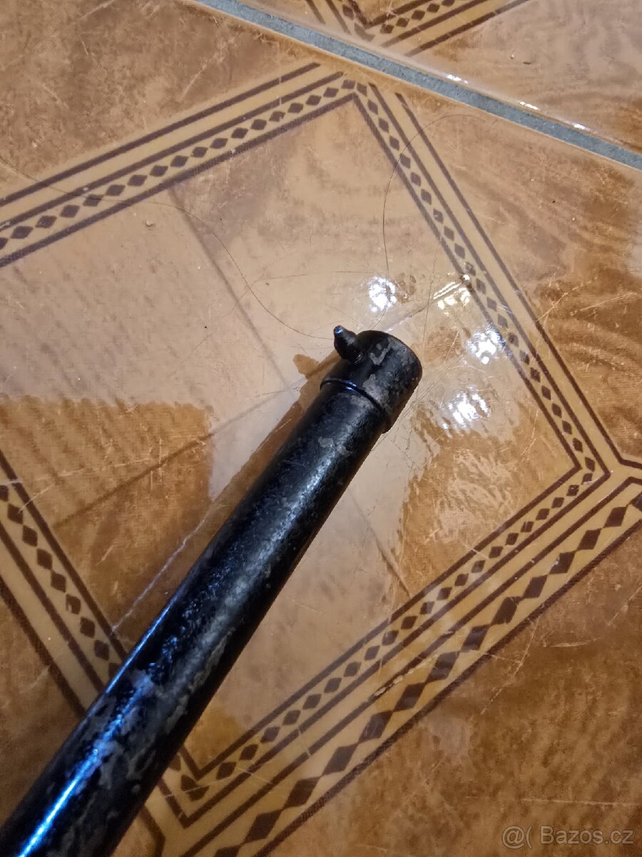 STARÁ NĚMECKA VZDUCHOVKA - 6