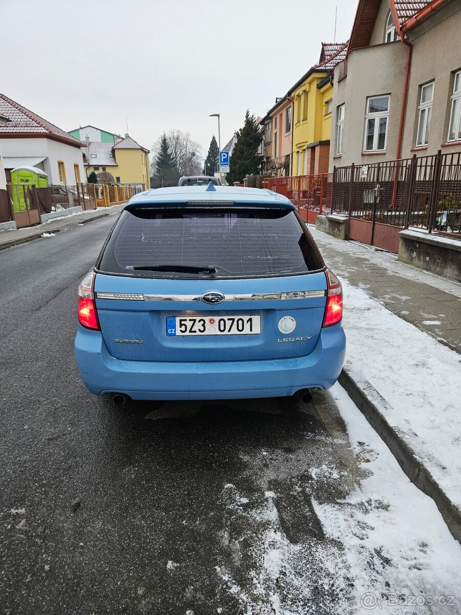 Subaru Legacy R - 6