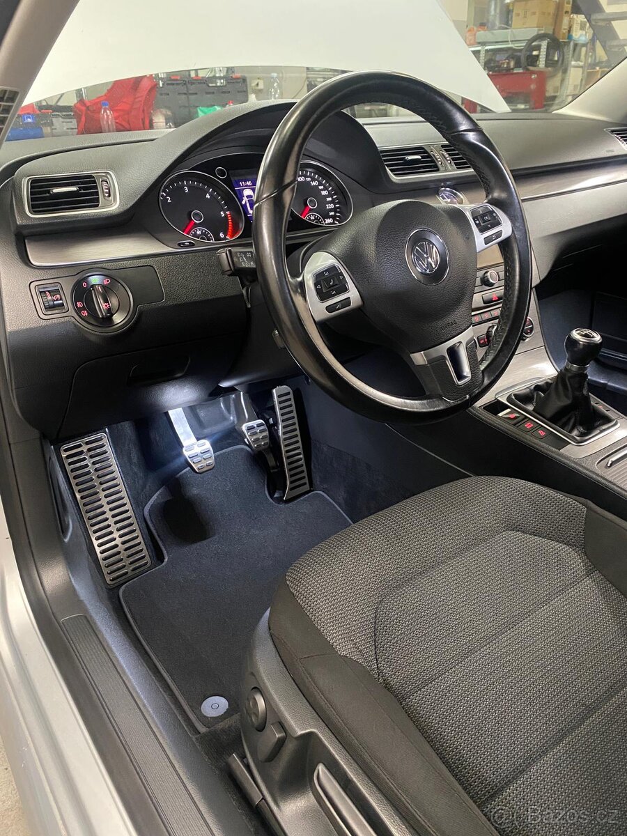 Volkswagen Passat b7 2.0 tdi 125 kw - 6