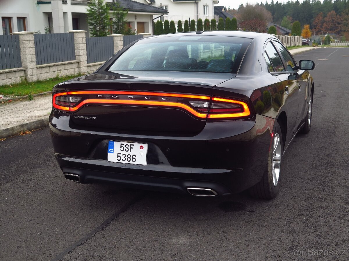Dodge Charger 3.6 V6 - DPH - SRT vzhled - 6