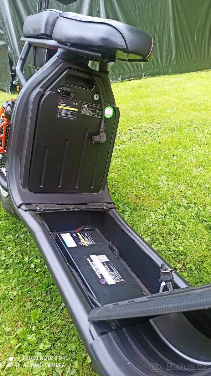 Elektrokoloběžka / moped 2000W - 6