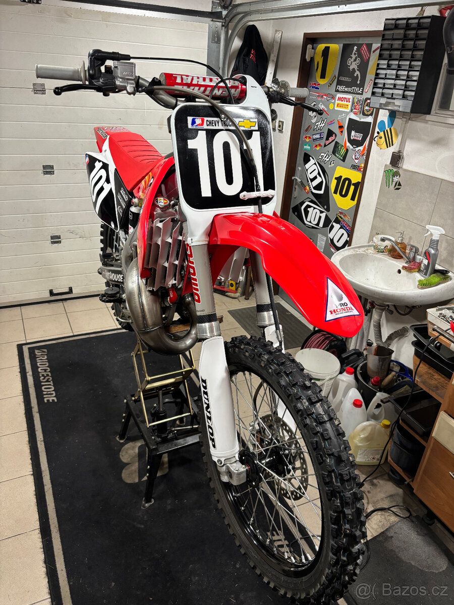 HONDA CR125R - 6