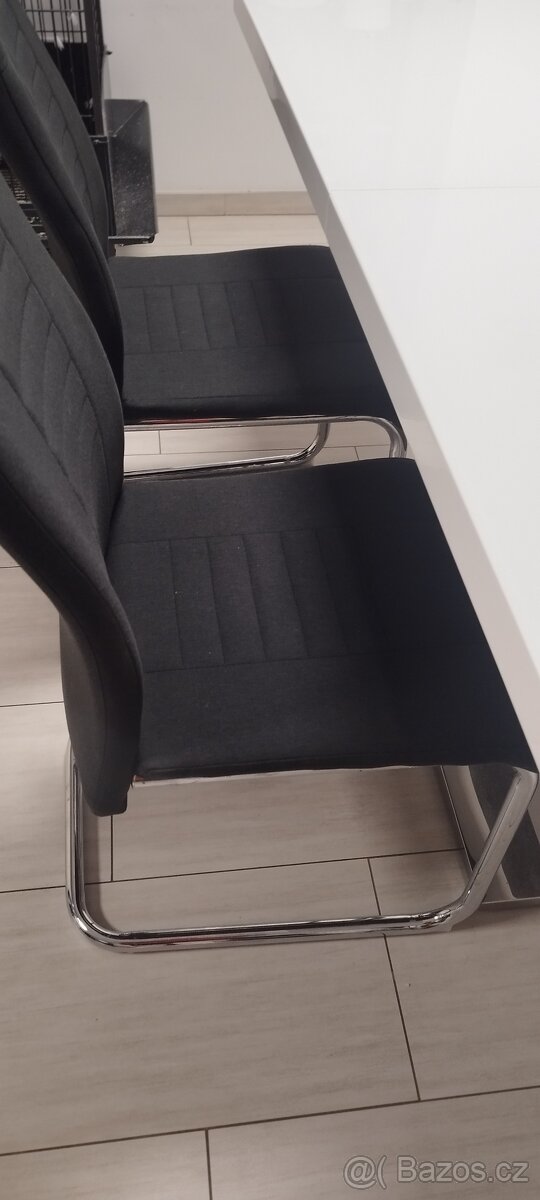 Jídelní stůl a židle - 6