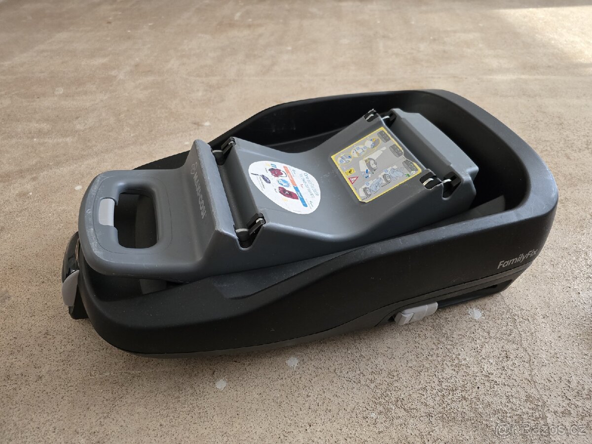 Maxi Cosi autosedačka + osofix základna - 6