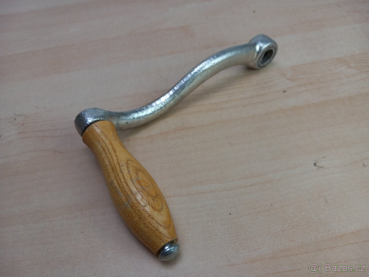 Mlýnek na maso značky KitchenArt - 6