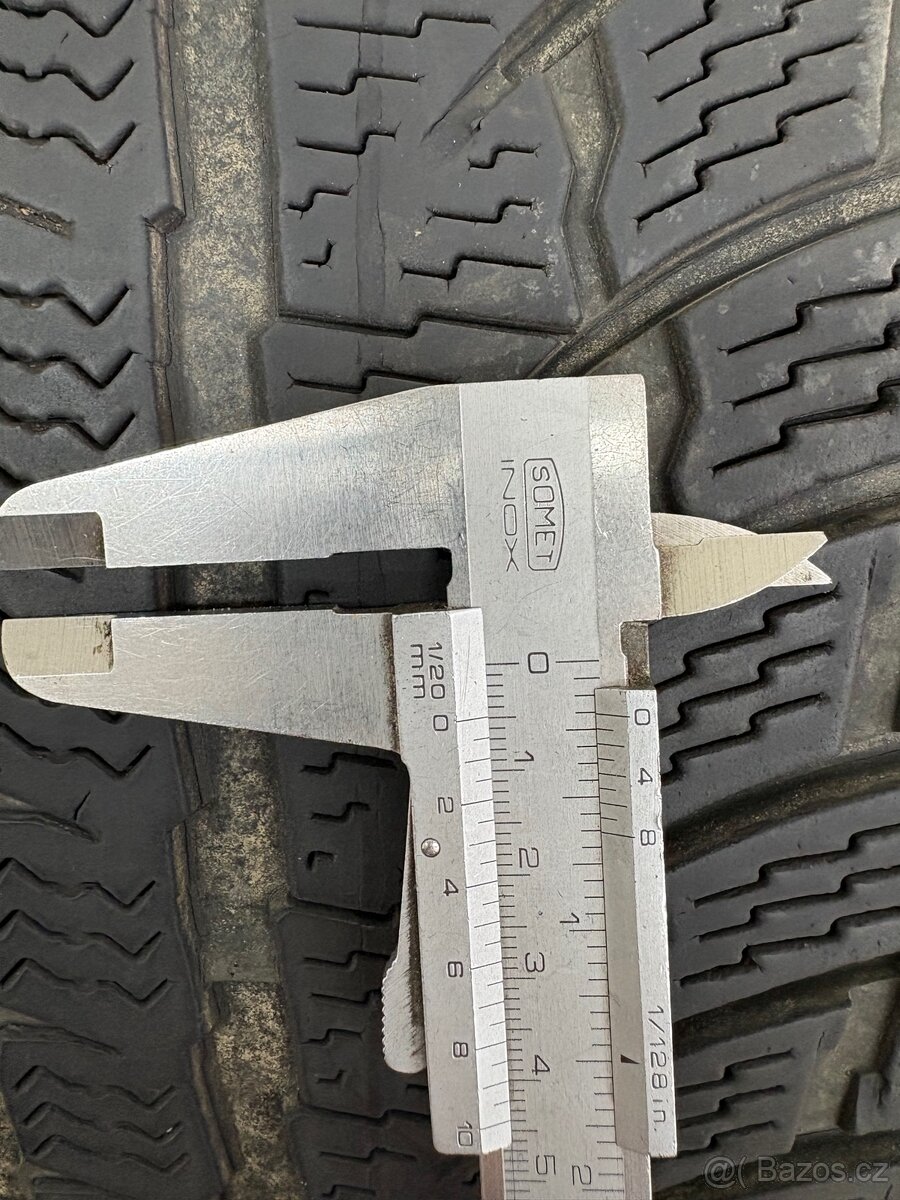 Zimní pneu Nokian 245/40 R19 - 6