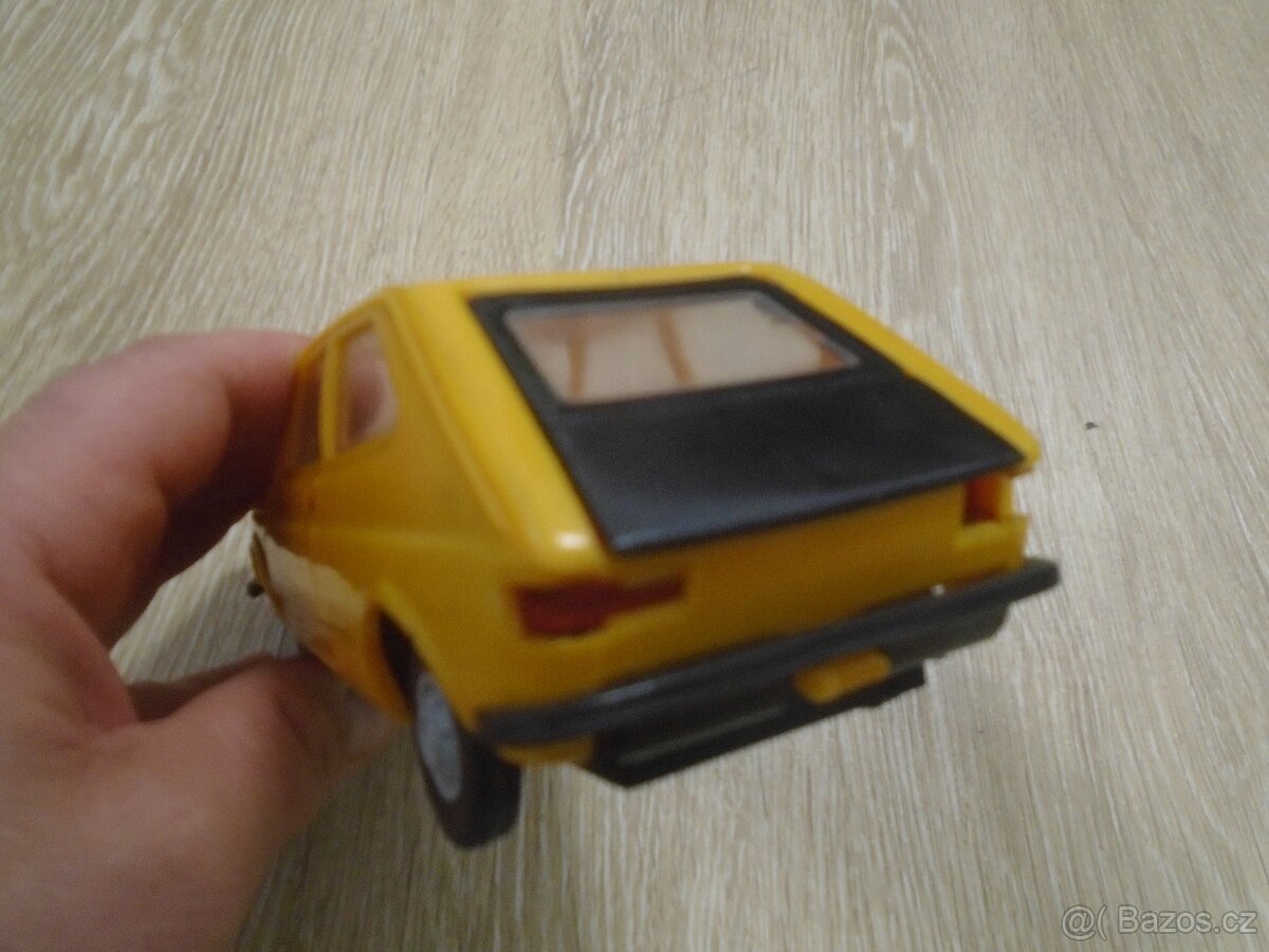 Stará Hračka Fiat 127A - 6