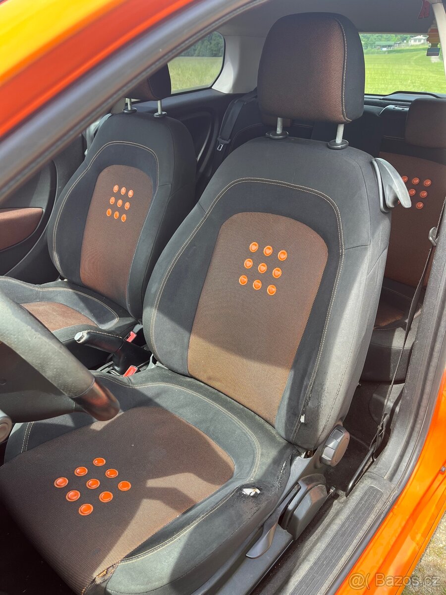 Fiat Punto 1.4 NOVÁ STK - 6