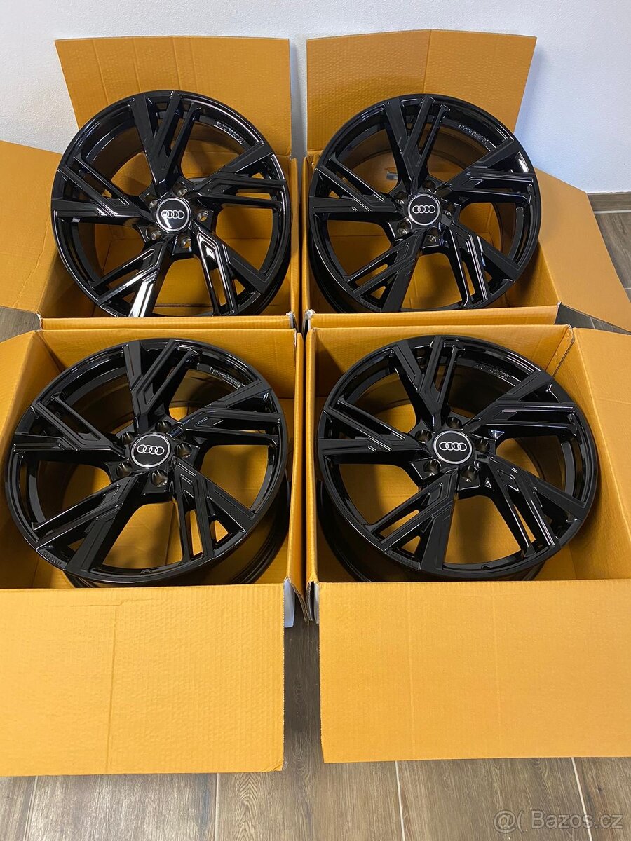 5x112 R18 MAM RS5 Black - 6