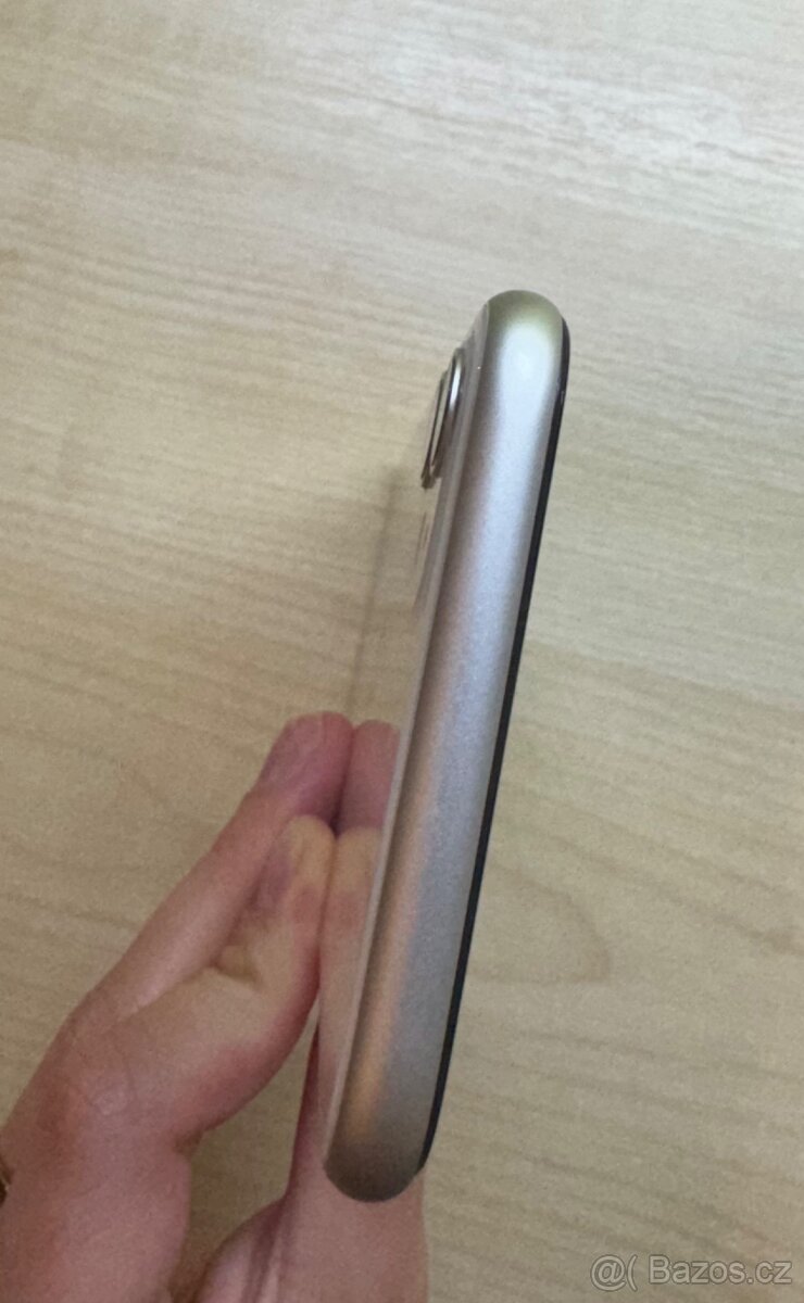 iPhone 11 64GB - Skvělý stav - 6