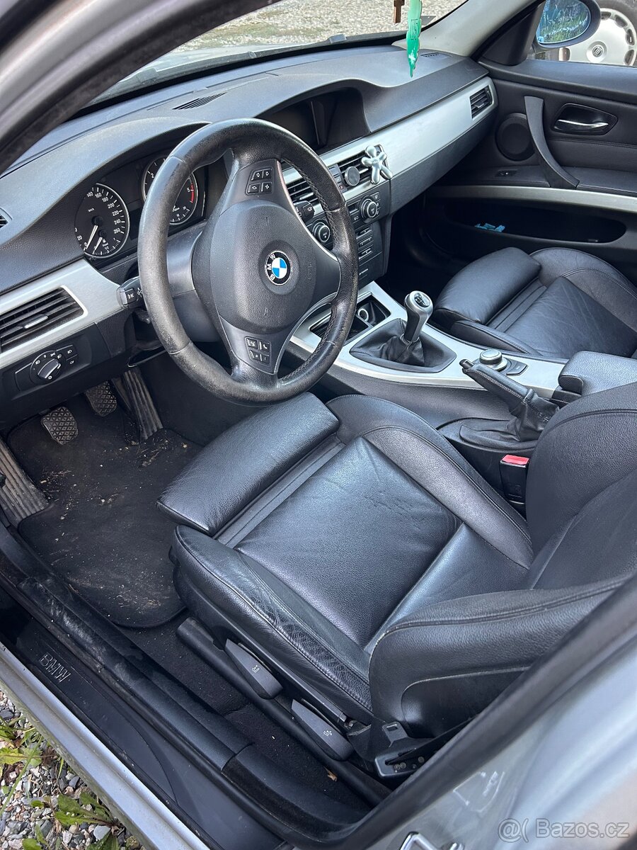 BMW e91 320d 120kw - 6
