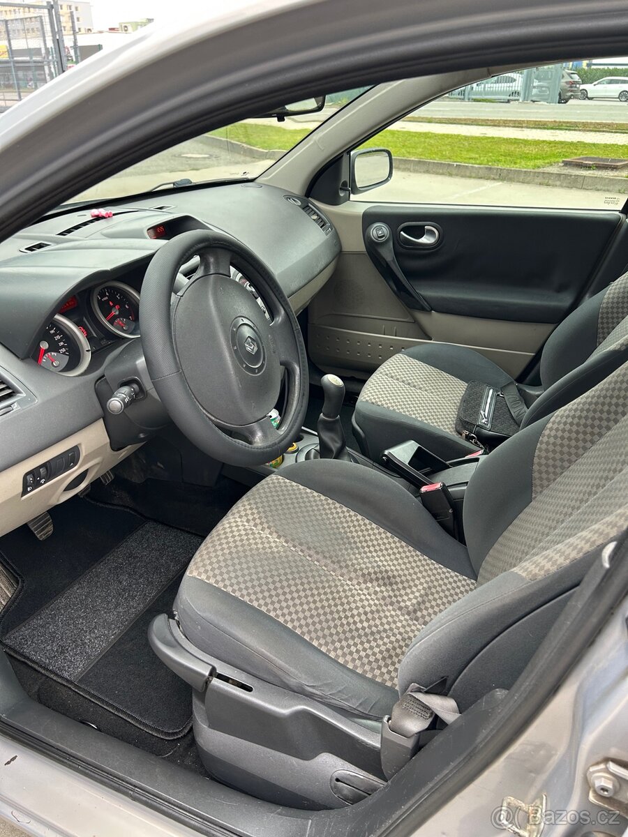 Renault Megane 2 - 6