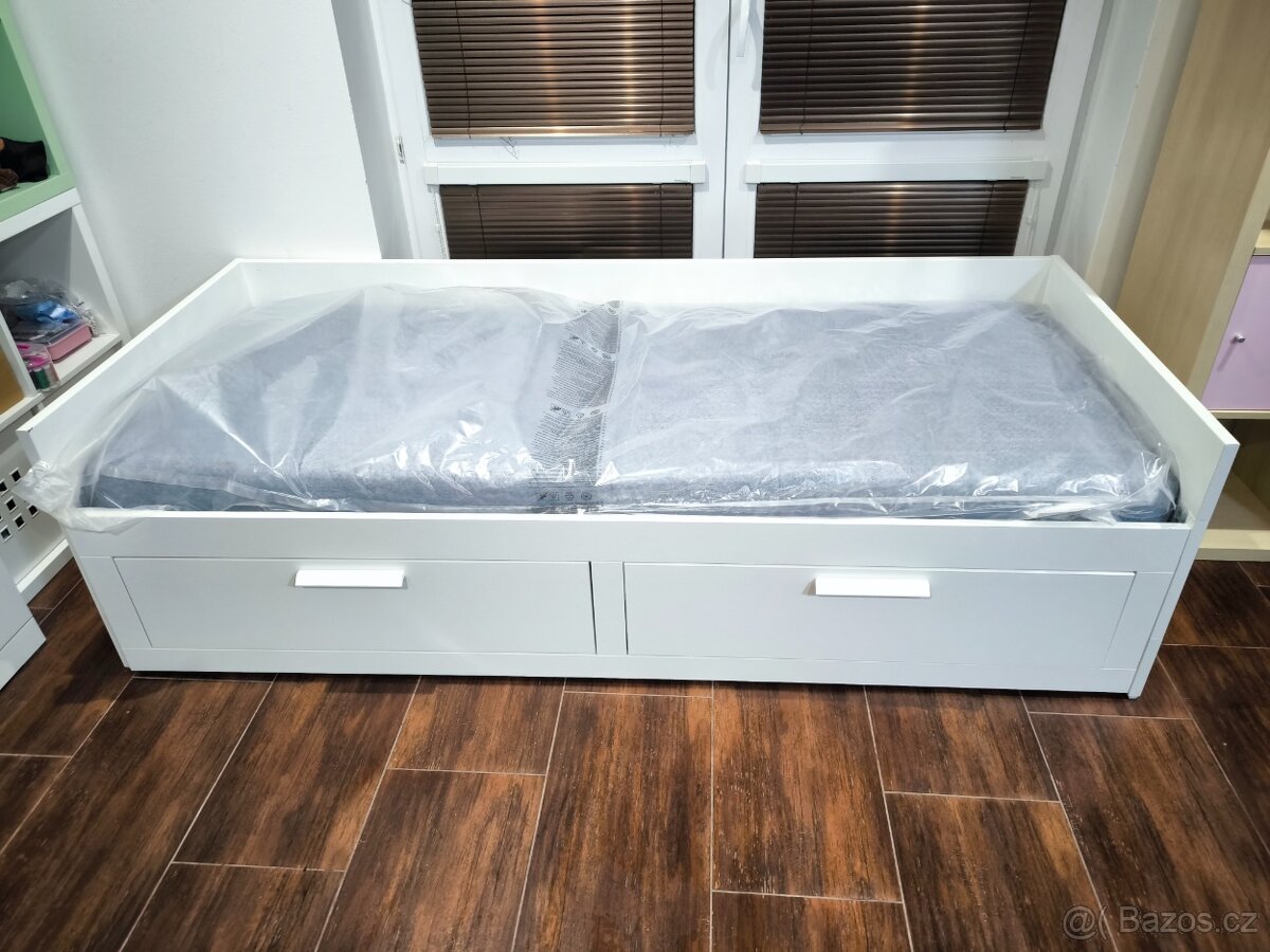 Postel IKEA Brimnes - 6