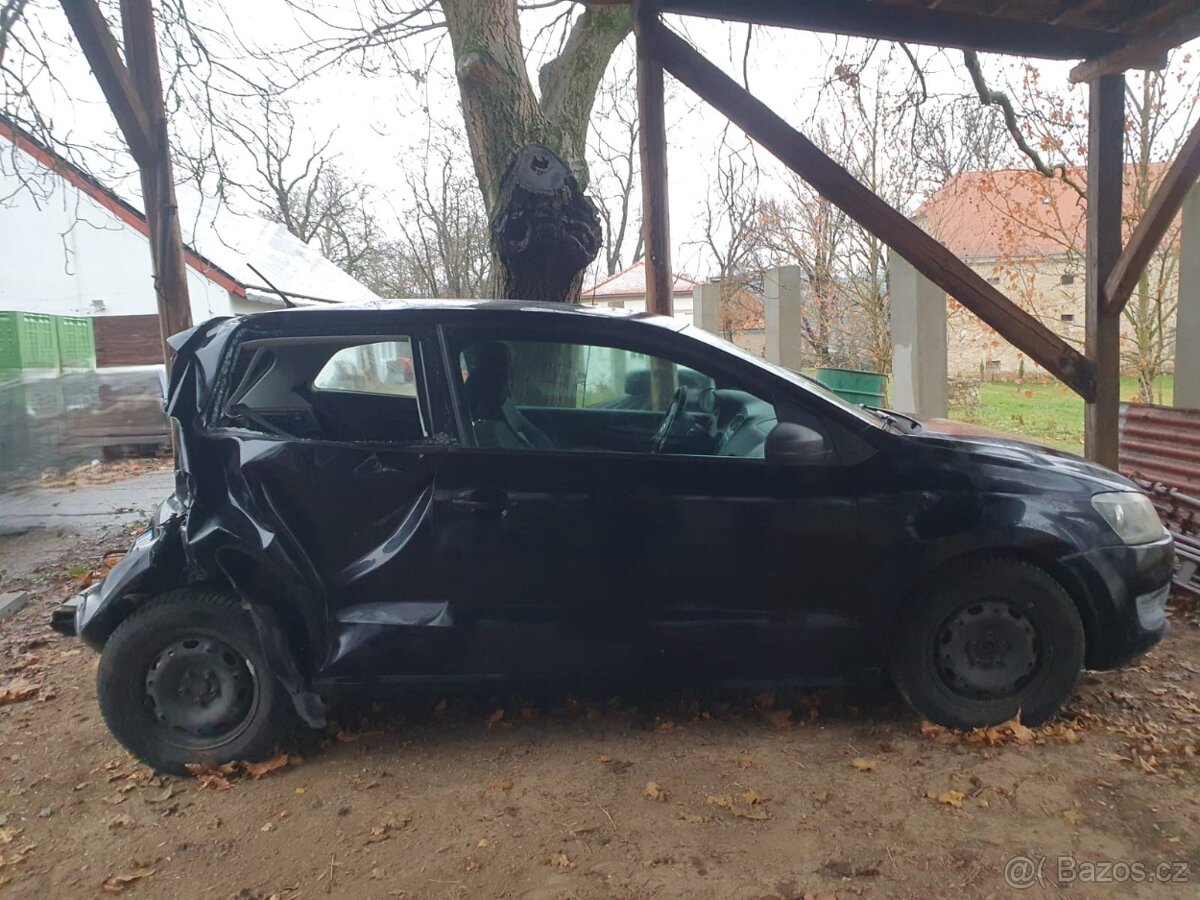 Volkswagen Polo 1.6 TDI 2009 - Bourané - 6