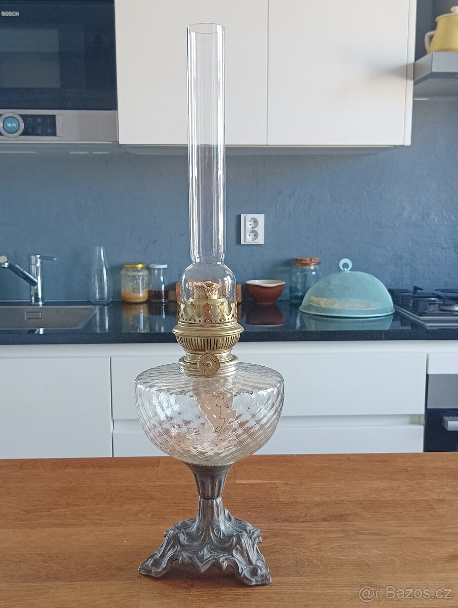 STAROŽITNÁ PETROLEJKA VE STYLU ART NOUVEAU, FRANCIE, 1900 - 6