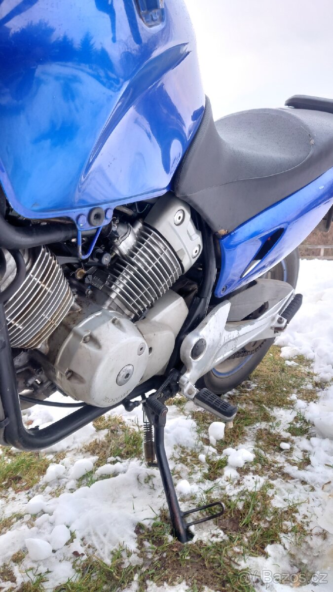 Honda Varadero 125 - 6