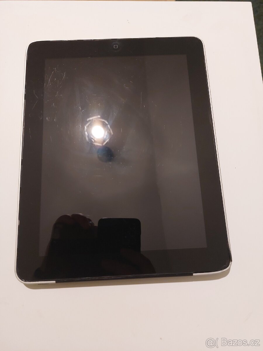 Apple iPad 1 A1337 16GB retro iOS 5.1.1 - 6