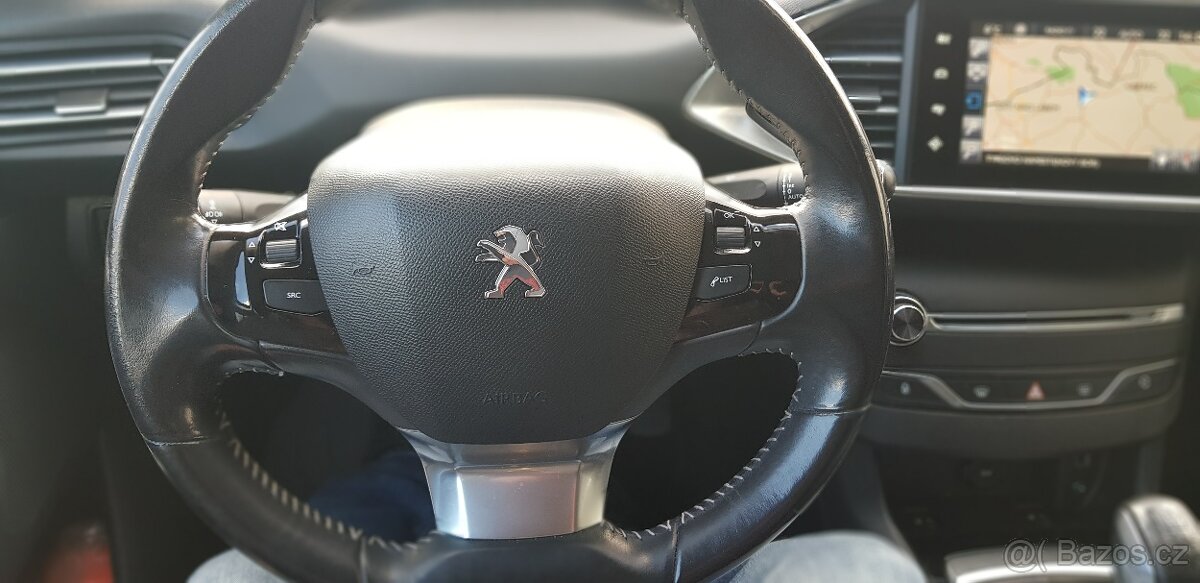 Peugeot 308 1.6 BlueHDi – Hatchback - 6