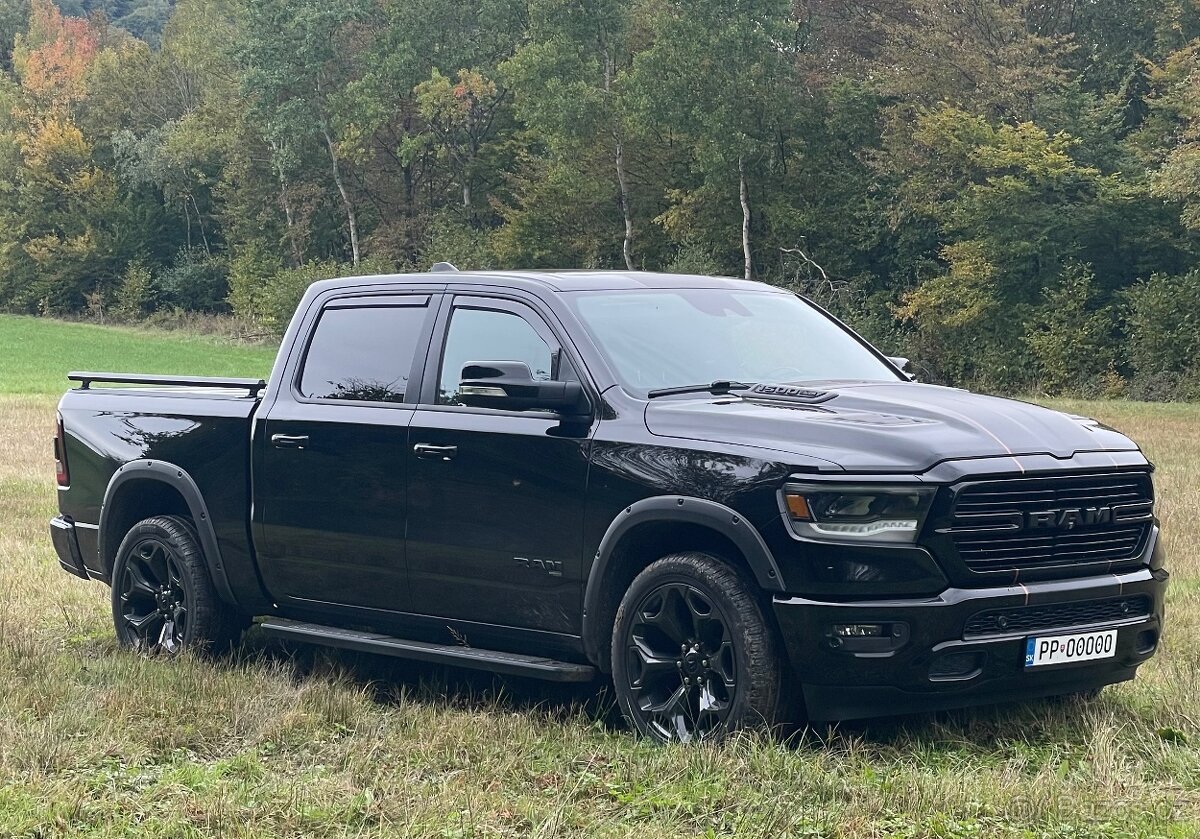 Dodge Ram 1500 šport 4x4 - 6