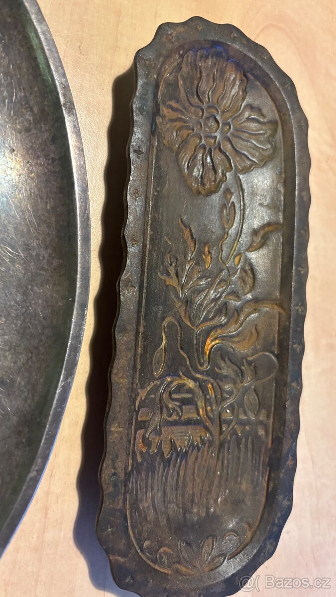 2 tácky z pozůstalosti - 6