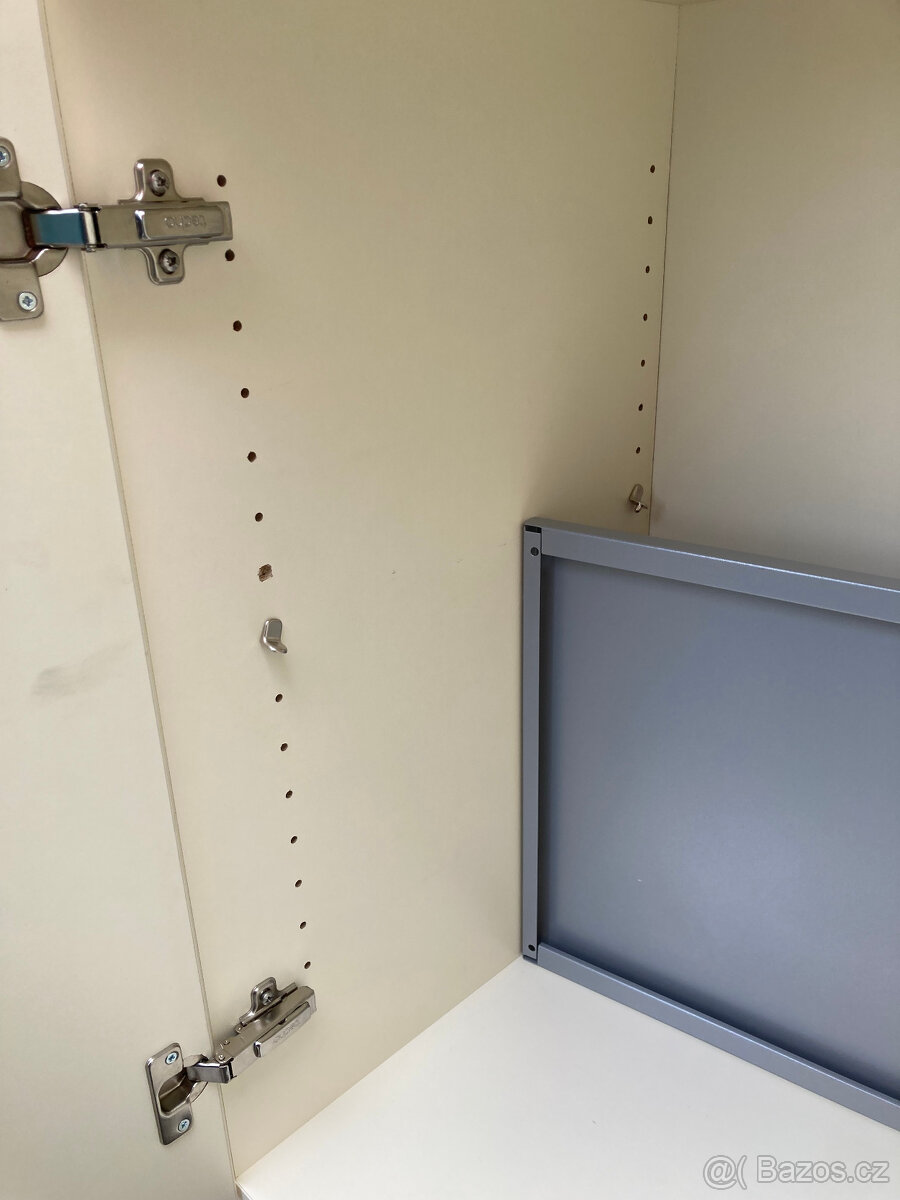 Skříňka nízká TECHO dvoudveřová uzamykatelná za 500 kč - 6