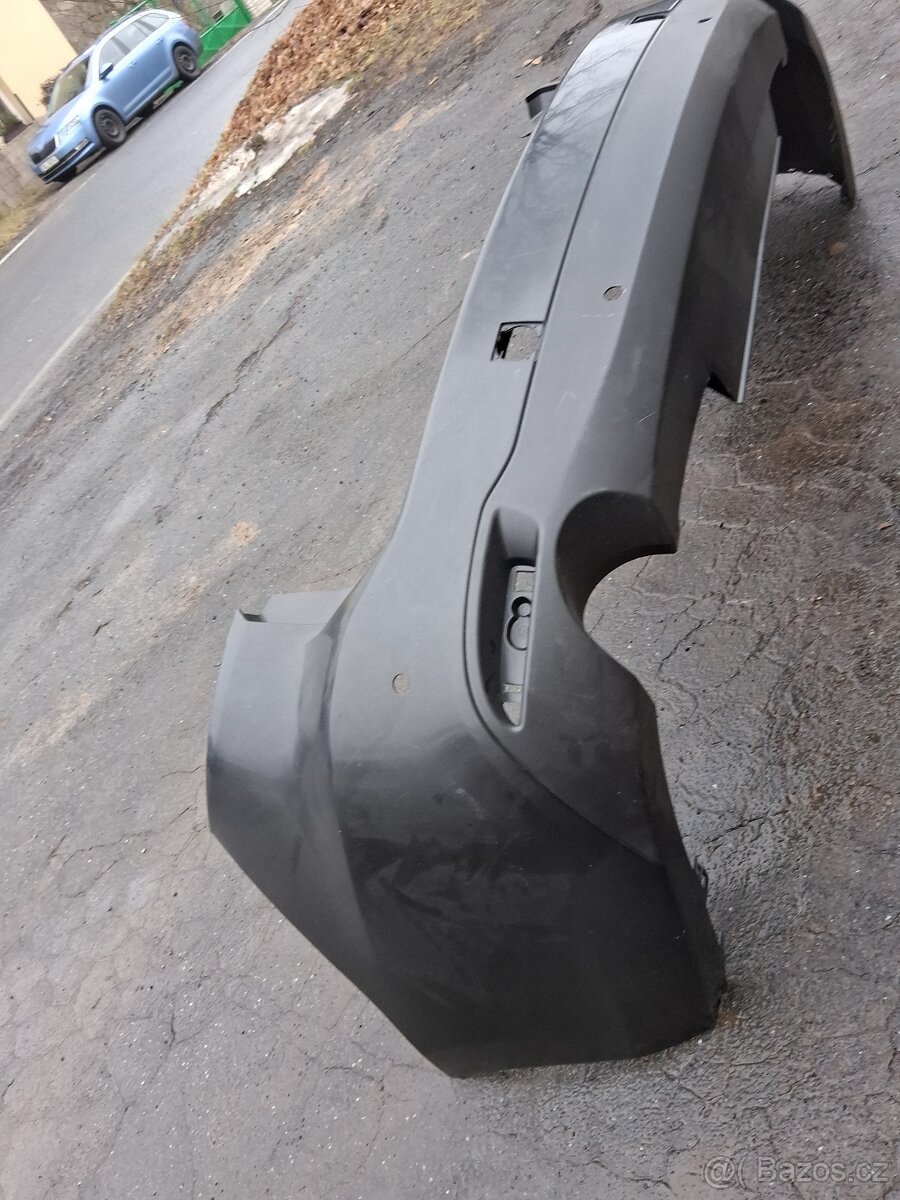 Mazda 6 combi zadni naraznik - 6