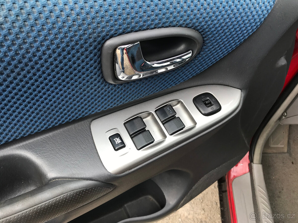 Mazda Premacy 2001 2,0 DiTD - díly - 6