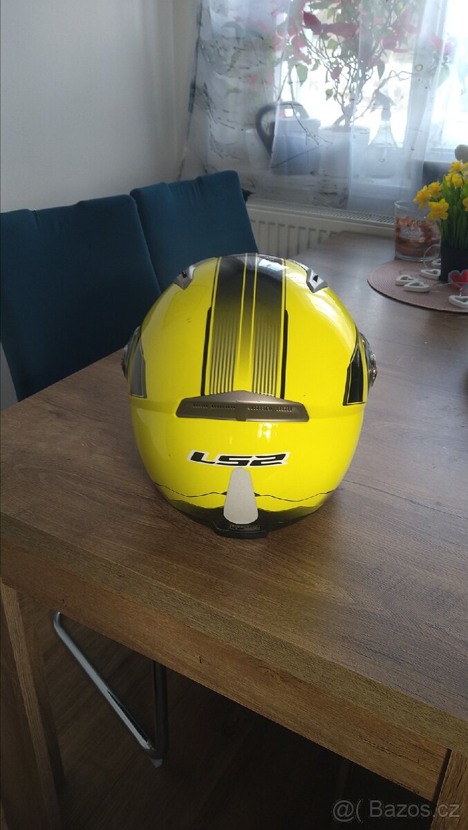 Vyklápěcí helma LS2 - 6