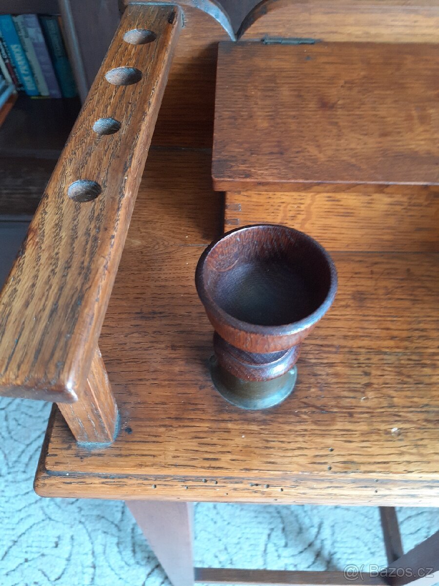 Starožitný kuřácký stolek - 6