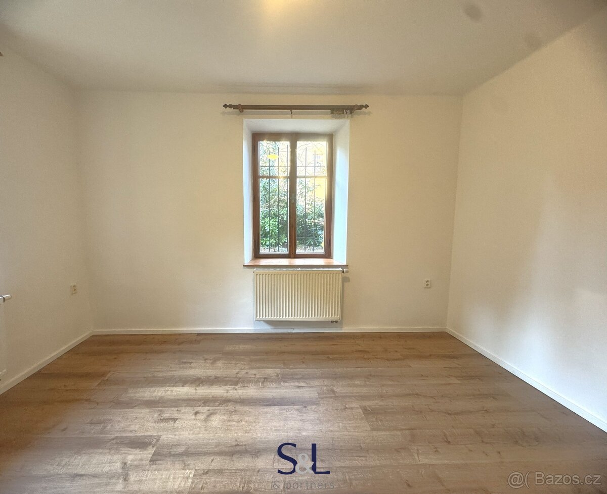 Pronájem bytu 1+kk 20 m², Liberec I-Staré Město, ev.č. 01396 - 6