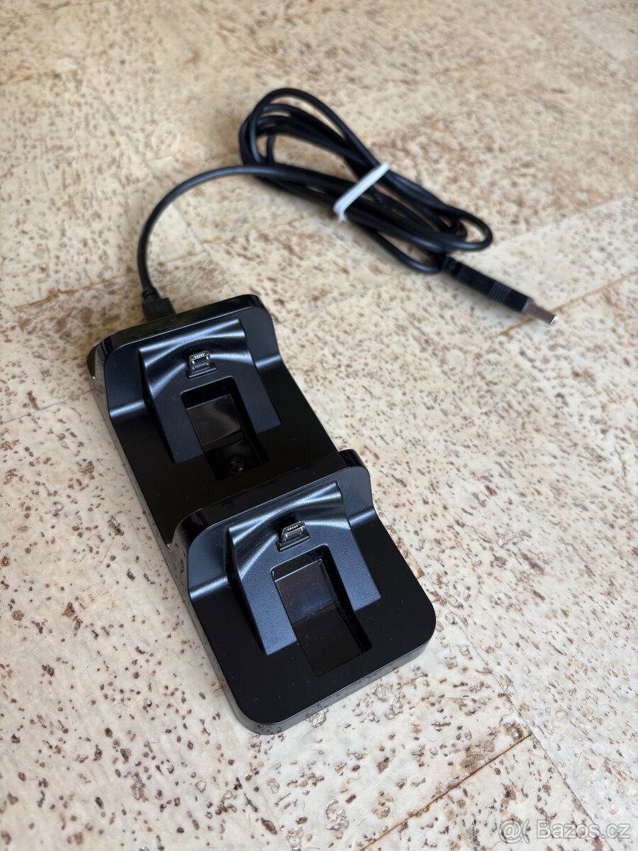 PS4 Pro 1Tb + 2x ovladač - 6