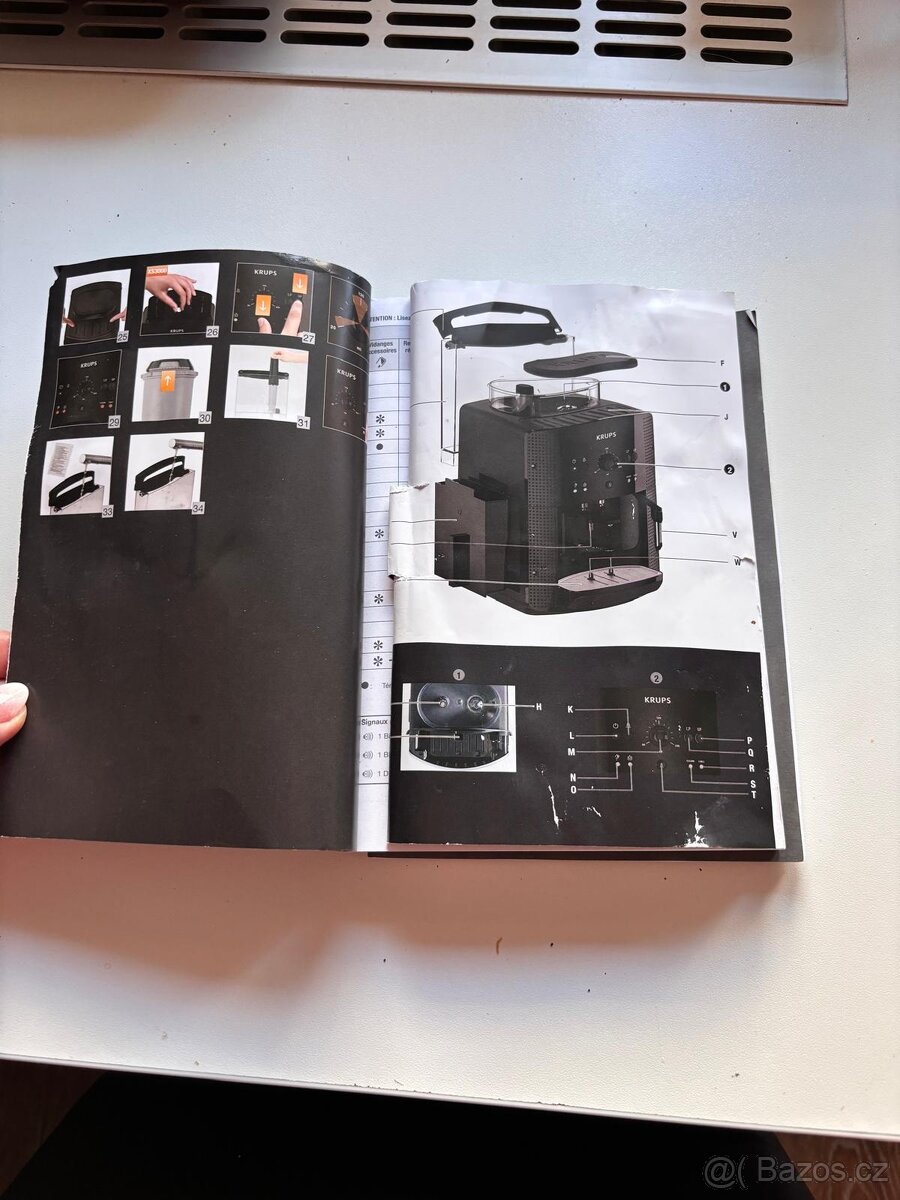 Kávovar Krups EA810B70 Essential - 6