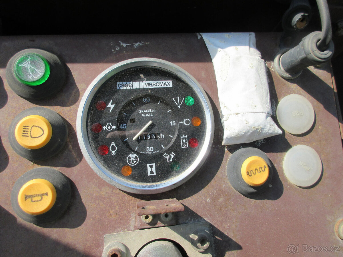 Vibrační válec Case Vibromax W252 - 6