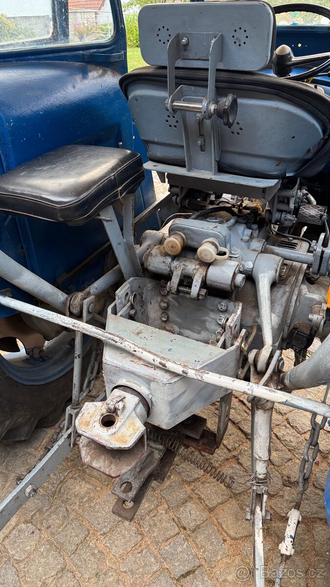 Traktor Zetor 3011 - 6