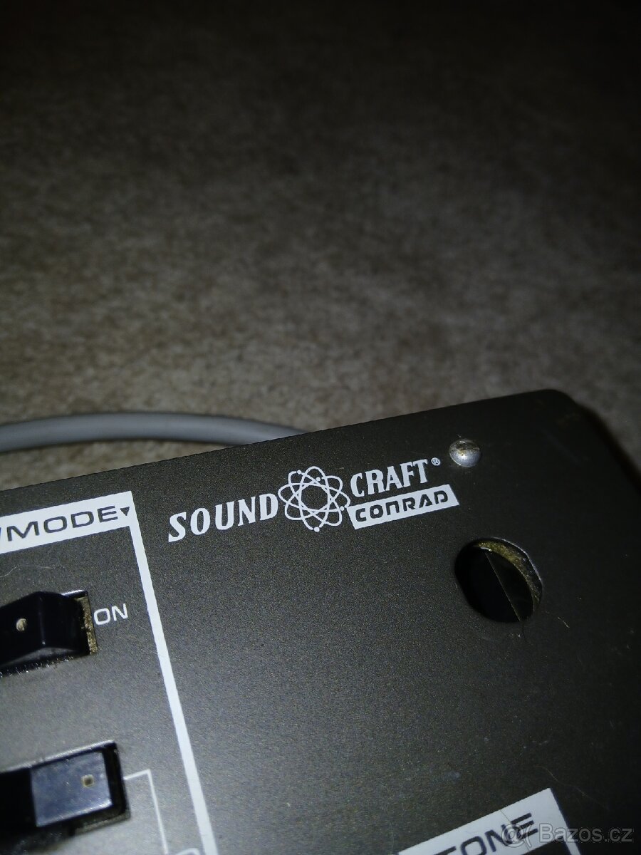 Soundcraft DJ pult stereo mixér - 6