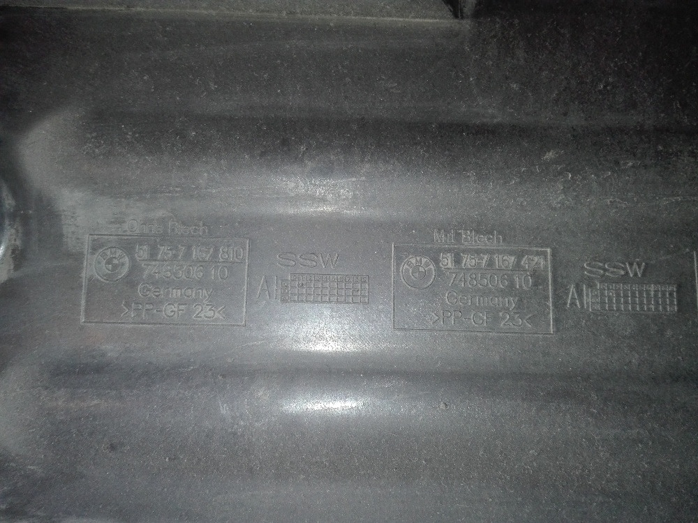 Ochranné kryty motoru BMW e90 - 6