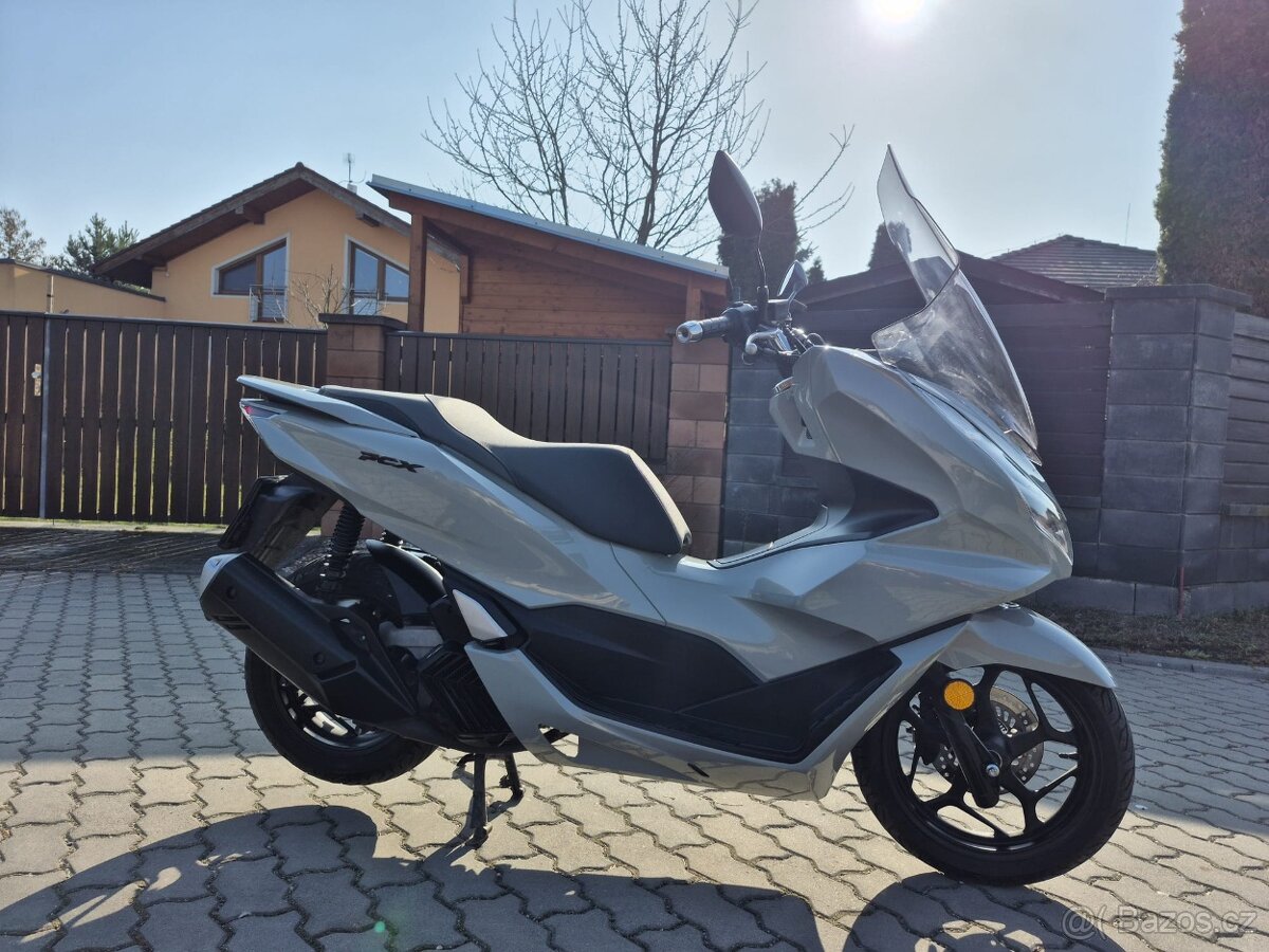 Honda PCX 125ccm 2022 - 6