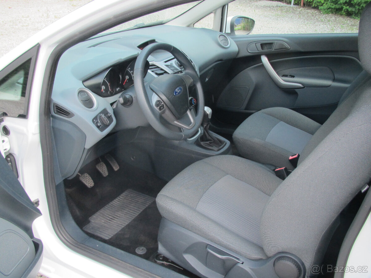 Ford Fiesta 1.3 - 6