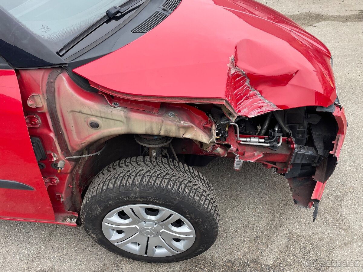 Škoda Roomster 1,2htp 51kw pouze 70tis najeto - 6