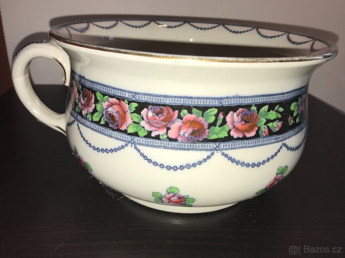 Sběratel nabízí staré porcelánové nočníky - 6