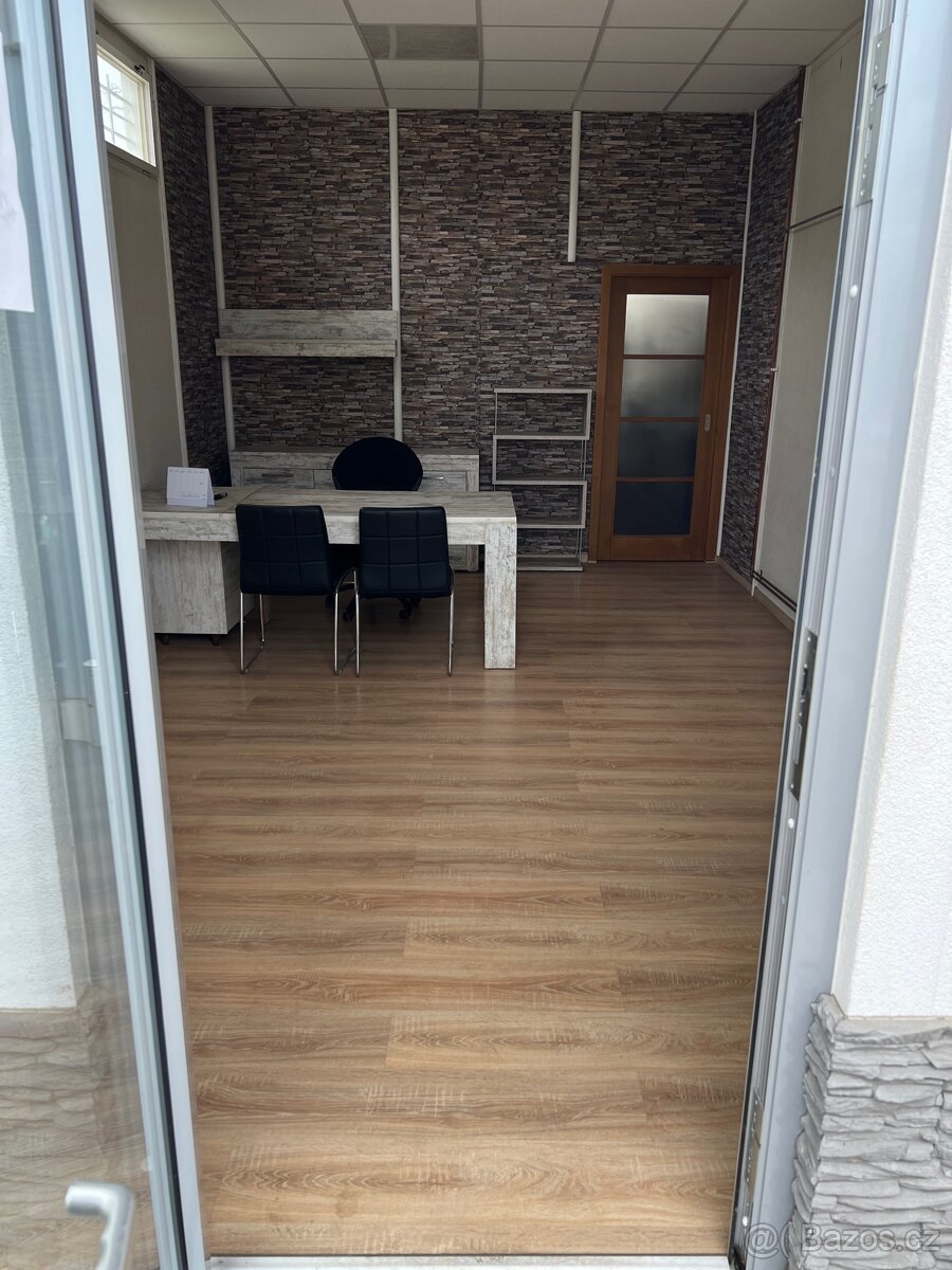 Pronájem obchodího prostoru Plzeň ulice Rokycanská - 6