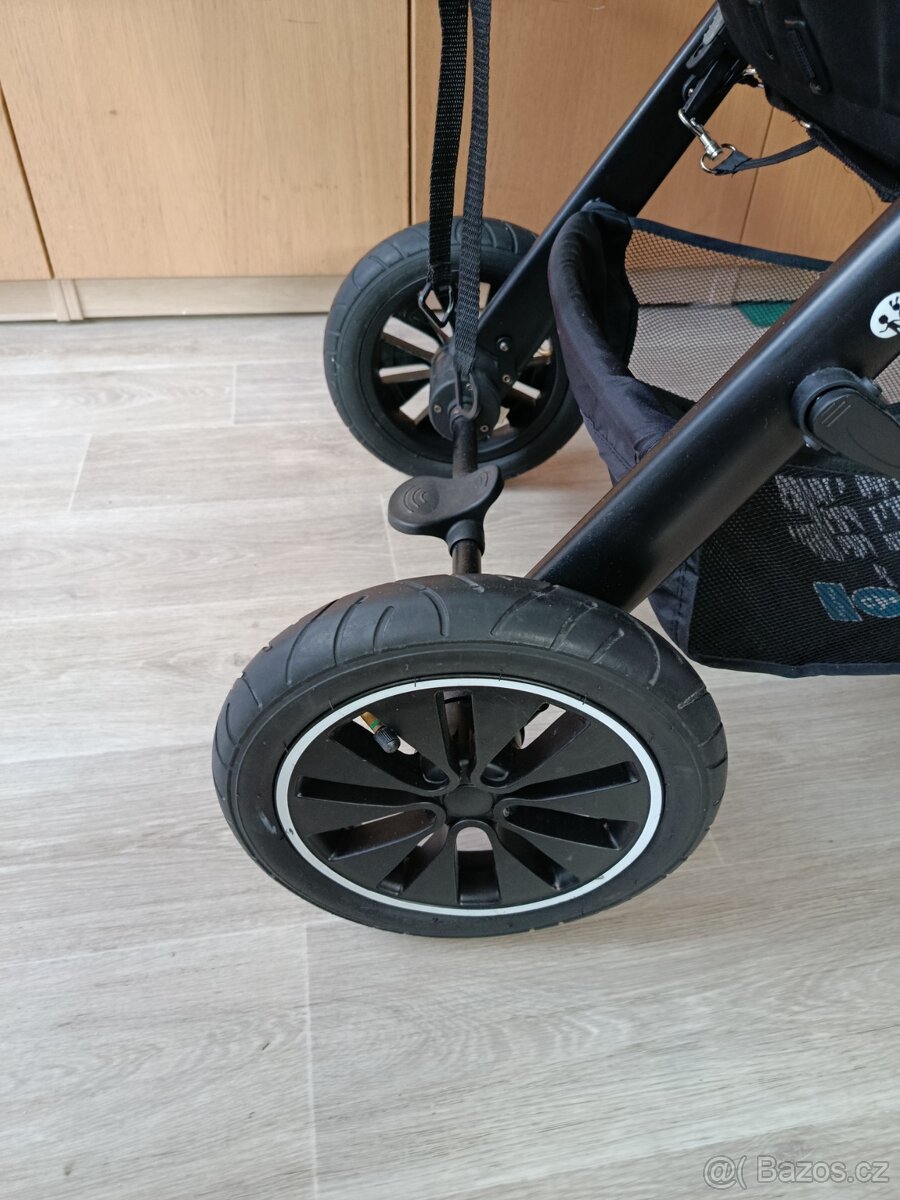Kočárek Petite mars street - 6